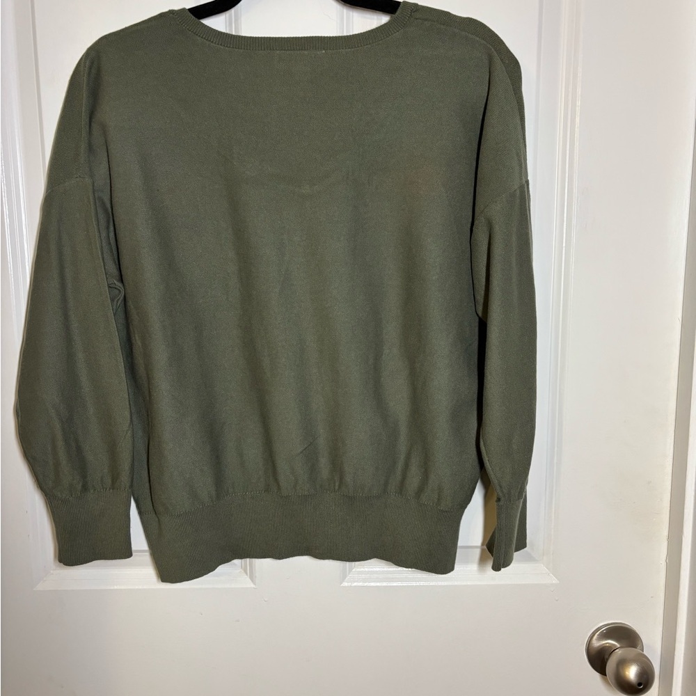 LOFT V-Neck Sweater in‎ Olive Medium slight loose fit
